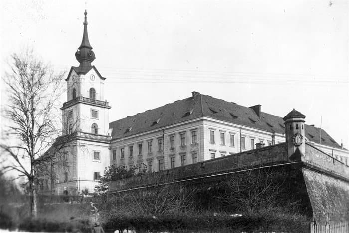 Zamek w Rzeszowie. W latach okupacji niemieckiej był wykorzystywany jako więzienie. To tutaj przetrzymywano Wincentego Witosa. 